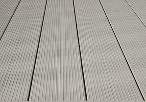 aluminum decking pros and cons